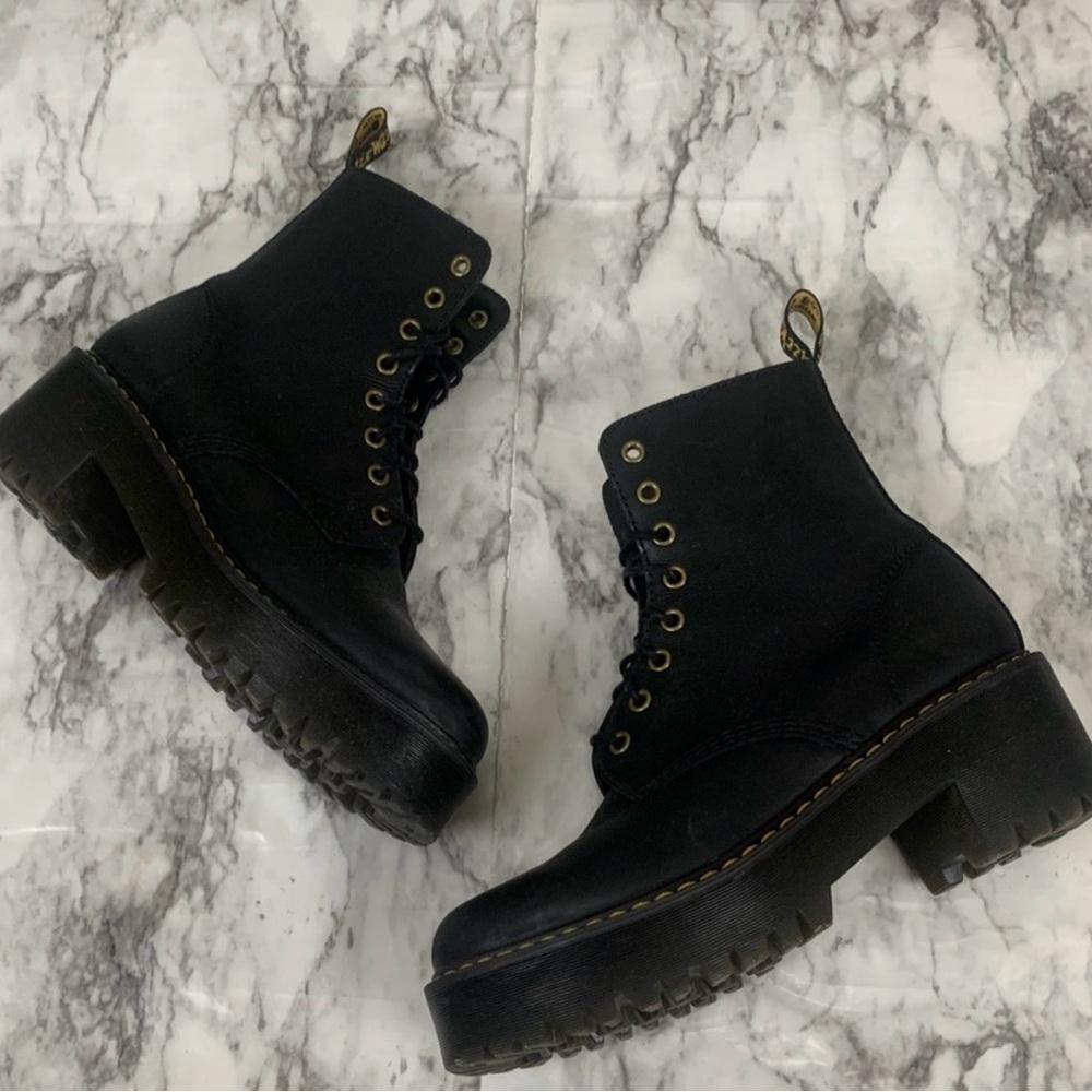 Dr Martens Shriver Hi boots Black Leather Moto Heeled Lace Up Size 8